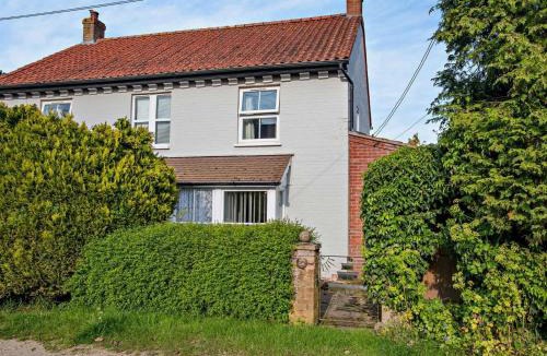 Briston House | 3 Bed in Melton Constable oc-90184