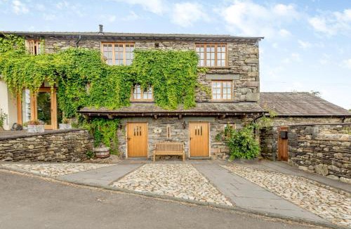 Ambleside House | 3 Bed in Outgate oc-gl018