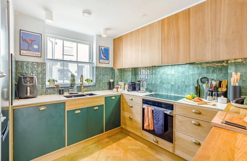 Ramsgate Cottage | 3 Bed in Ramsgate (oc-m42444)