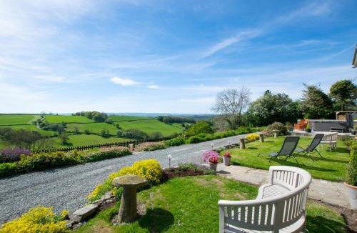 Kingswood House | 3 Bed in Welshpool oc-bow122