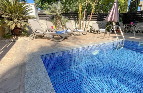 Protaras Villa | 3 Bed Villa, private pool with slide, great location, sea across rd, near beach