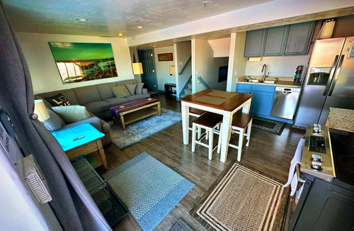 Draper House | 3 bedrm Luxurious Apartment with Best View in Salt lake City and Private Hot Tub