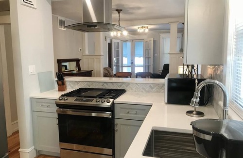 North End Condo | 3 Bedroom, 1 full bath condo, close to the beach! Don't wait, book today!