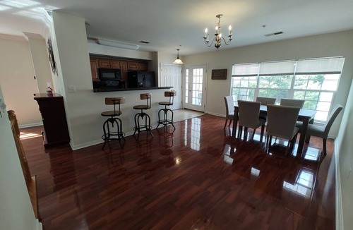 Parole Condo | 3 Bedroom/2.5 bathroom close to Naval Academy, NMCM Stadium, and downtown.