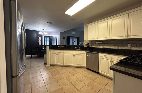 Crestview House | 3-bedroom 2.5 Bathroom spacious house in beautiful Crestview!