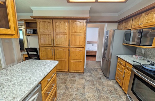 Willoughby House | 3 bedroom 2 bathroom house in Langley