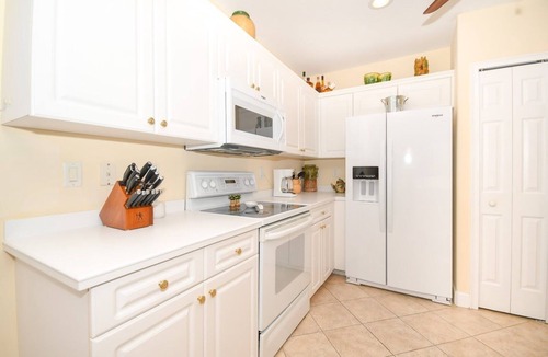 Burnt Store Marina Condo | 3 Bedroom 2 Bath 2 Car Garage includes Golf Cart Usage