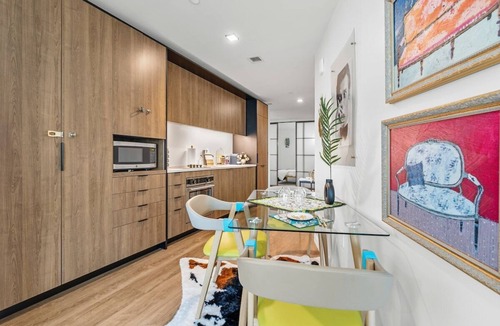East Cambridge Apartment | 3 Bedroom 2 bathroom LUX Boston Highrise