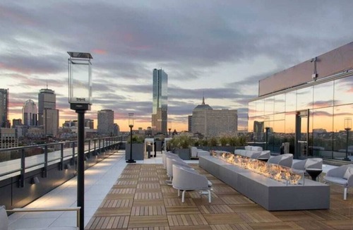 East Cambridge Apartment | 3 Bedroom 2 bathroom LUX Boston Highrise