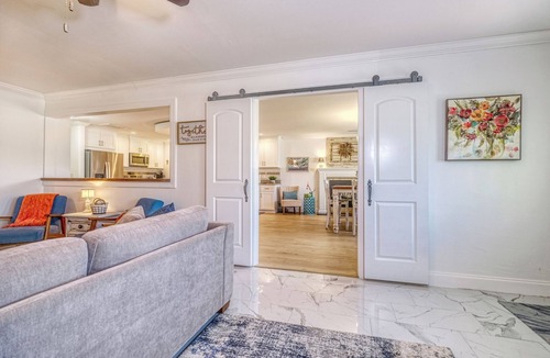 Anona House | 3 Bedroom/3.5 Bath Single Family Home With Saltwater Pool
