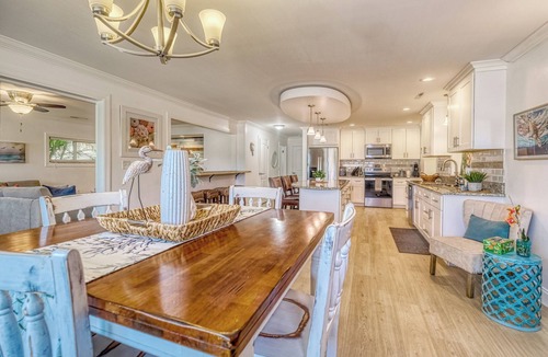 Anona House | 3 Bedroom/3.5 Bath Single Family Home With Saltwater Pool