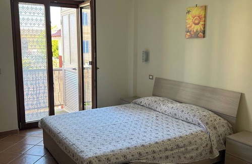 Casamicciola Terme Apartment | 3-bedroom apartment in wonderful Casamicciola Terme with AC, WiFi