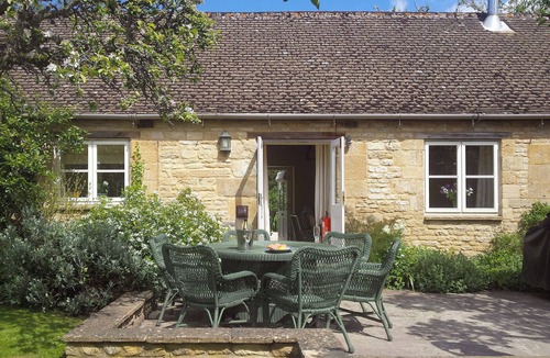 Chipping Norton Cottage | 3 bedroom accommodation in Bruern, near Chipping Norton
