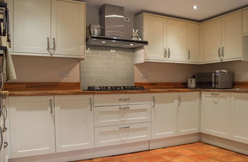 Northampton Cottage | 3 bedroom accommodation in Kingsthorpe, near Northampton