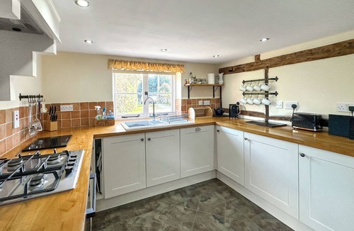 Cadnam Cottage | 3 bedroom accommodation in Cadnam, near Southampton