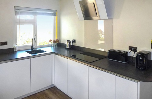 Newton Saint Cyres Cottage | 3 bedroom accommodation in Whitestone