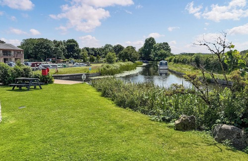 Tewitfield Cottage | 3 bedroom accommodation in Carnforth
