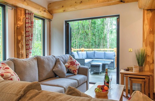 Overton-on-dee Ski Chalet | 3 bedroom accommodation in Ellesmere