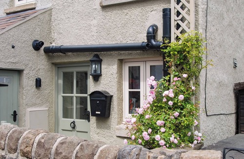 Peak District Cottage | 3 bedroom accommodation in Bradwell
