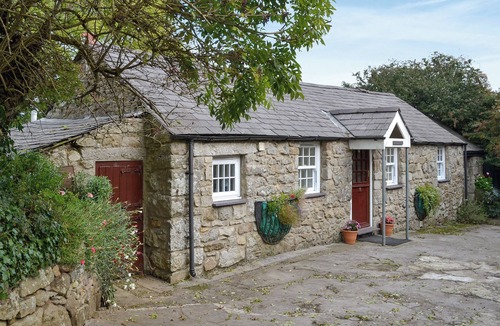 Pentraeth Cottage | 3 bedroom accommodation in Llanbedrgoch, near Benllech
