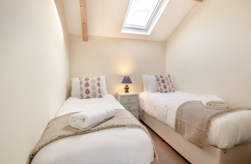 Tunstead Cottage | 3 bedroom accommodation in Tunstead