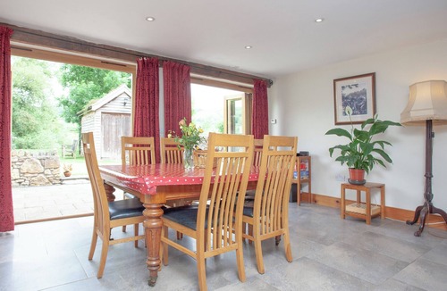Loxton Cottage | 3 bedroom accommodation in Bleadon, near Weston-super-Mare