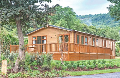 Cheddar Ski Chalet | 3 bedroom accommodation in Cheddar