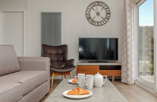 Cheddar Ski Chalet | 3 bedroom accommodation in Cheddar