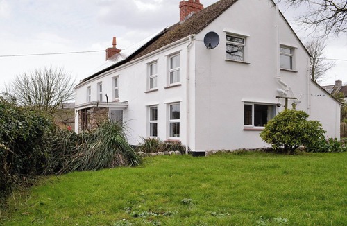 Crynant Cottage | 3 bedroom accommodation in Rhossilli, near Swansea