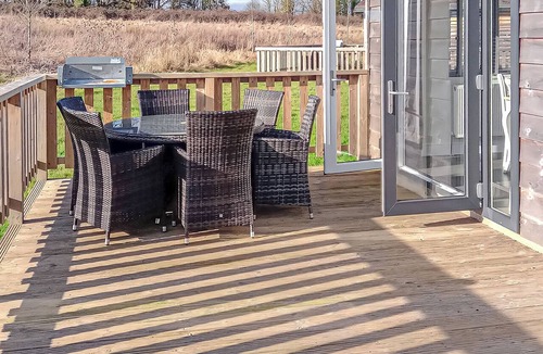 Greenham Ski Chalet | 3 bedroom accommodation in Newbury