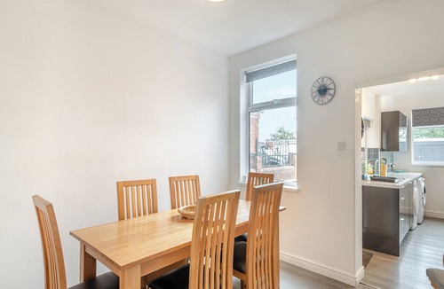 Worksop Cottage | 3 bedroom accommodation in Whitwell, near Worksop