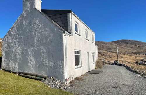 Harris Cottage | 3 bedroom accommodation in Carragrich, near Tarbert, Isle of Harris