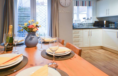 West Cliff Cottage | 3 bedroom accommodation in Whitby