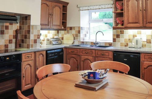 Llanuwchllyn Cottage | 3 bedroom accommodation in Parc, near Bala