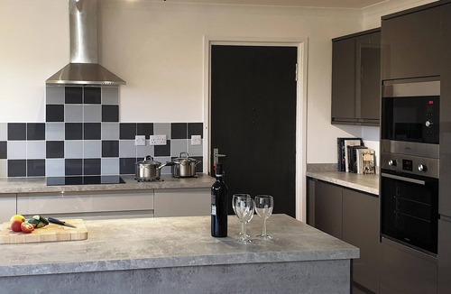 Elgin Cottage | 3 bedroom accommodation in Lhanbryde, near Elgin