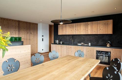 Maranza Apartment | 3 bedroom accommodation in Maranza