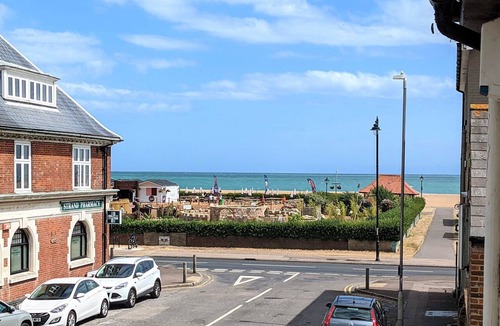 Deal Apartment | 3 Bedroom Apartment in a perfect location in Deal !