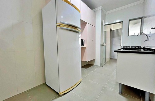 Barra Funda Apartment | 3-bedroom apartment in lovely Guaruja with WiFi