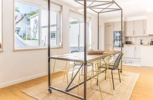 Cacilhas Apartment | 3-bedroom Apt with Private Patio in Cacilhas by Lisbeyond