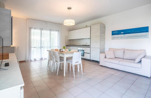 Isola Albarella House | 3 bedroom awesome home in Albarella RO