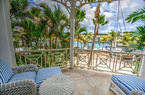 Douglas Apartment | 3 Bedroom Beach Front Apartment