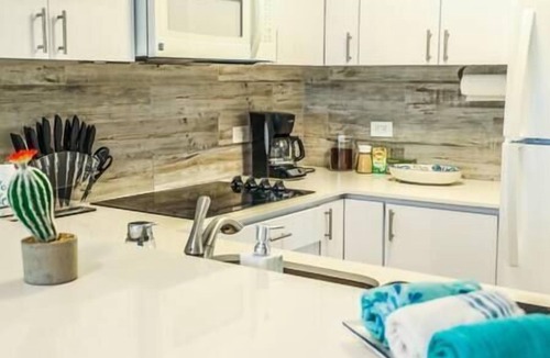 Bajura Apartment | 3 bedroom beach front condo @ Jobos beach