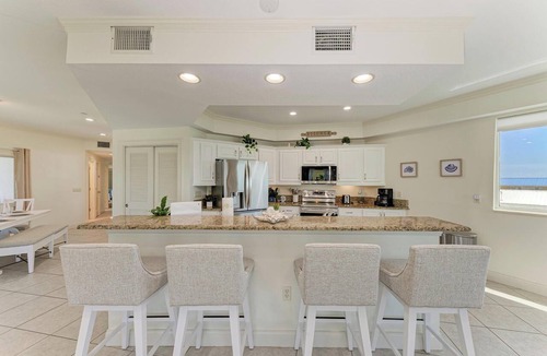 Englewood Condo | 3 Bedroom- Beachfront Condo with Amazing Sunset Views of the Gulf