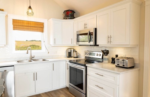 Cavendish Cottage | 3-Bedroom Cavendish Oceanfront Cottage - Located inside National Park