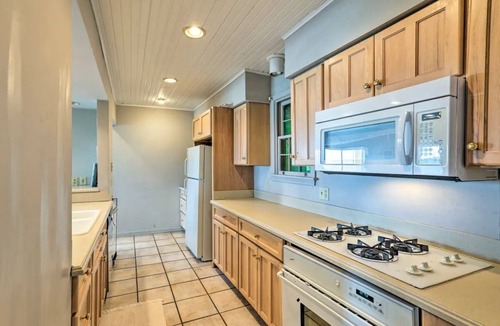 East Walnut HIlls Ski Chalet | 3-Bedroom Chalet with Fantastic River View