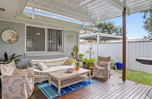 Wurtulla House | 3 bedroom comfortable home pet friendly