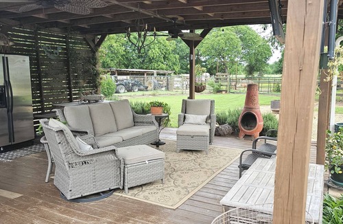 Trinidad Cottage | 3-bedroom Cottage in the small Country town of Trinidad! Eat/Swim/Relax! REPEAT!
