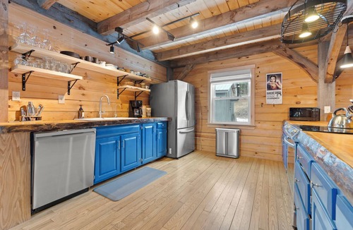 Pownal House | 3-bedroom farmhouse 15 minutes from Williamstown and Bennington.
