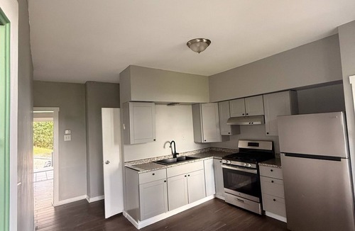 Pittsburgh House | 3-bedroom house in beautiful Pittsburgh with cool AC breeze