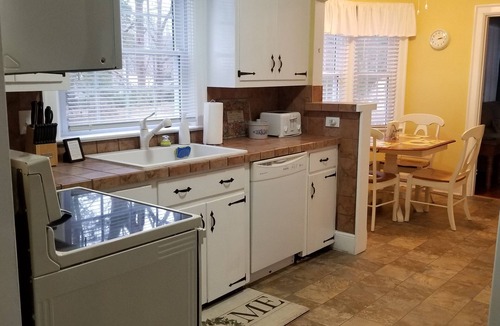 Halifax House | 3-bedroom house in lovely Halifax for quiet, restful stays